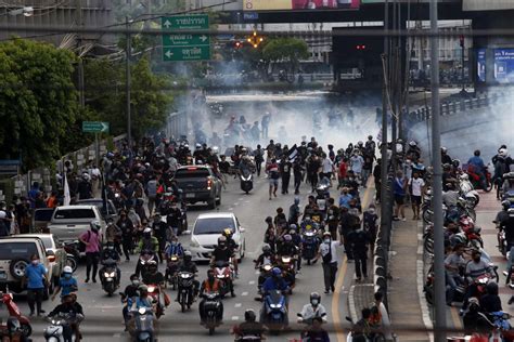 Thai Police Fire Rubber Bullets Tear Gas At Virus Protest