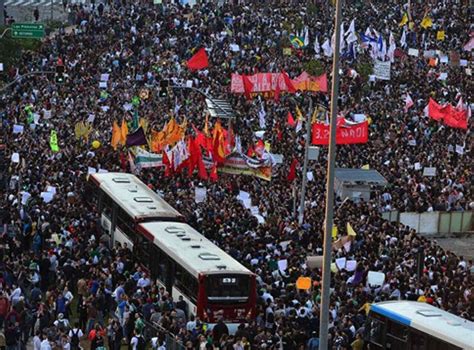 “sejamos Franco Ninguém Tá Entendendo Nada” Diz Colunista Do Uol Sobre Os Protestos De Rua