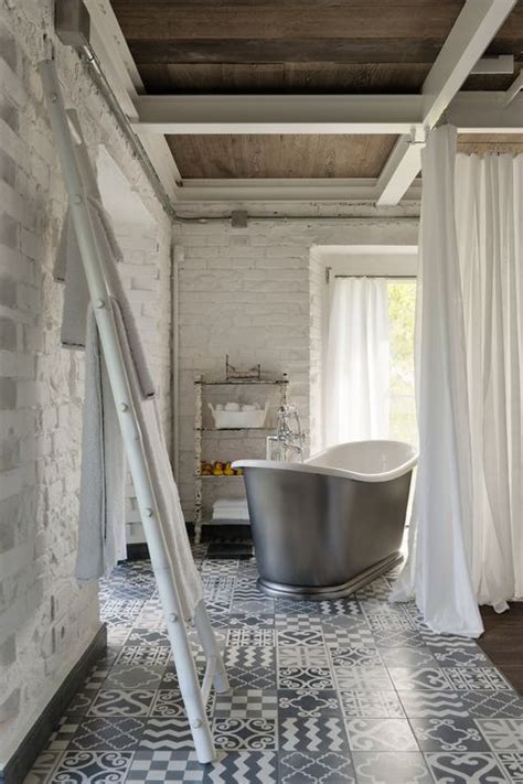 Here's an example of harmony. 8 Best Bathroom Tile Trends - Bathroom Tile Ideas