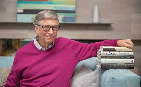 Gates wrote his first software program at the age of 13. Bill Gates cree que las grandes empresas de internet serán ...