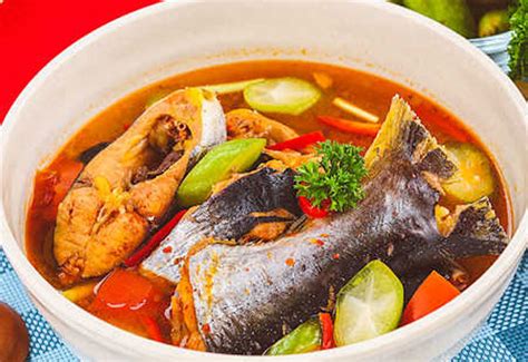 Lalu masukan ikan patin dan terong aduk hingga terbalut bumbu. Resep Ikan Patin Saus Pedas - SajianLezat.com