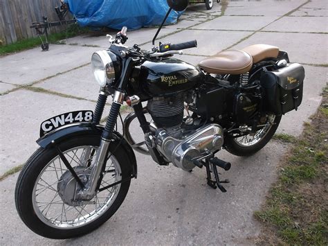 In 2017, the bullet 500 gets no design updates, but gets electronic fuel injection, replacing the carburettor in the outgoing model. 2004 Royal Enfield Bullet 500 model Sixty-5 has 1,668 ...