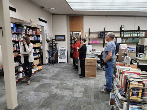 Gallery Library Board Tours The Nobles County Library In Worthington