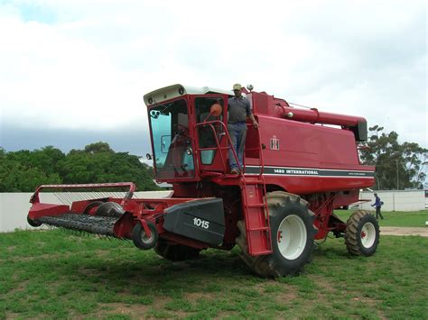 Ih 1480 Combine Case Tractors Tractors Farm Machinery