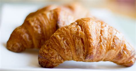 Set croissants on an ungreased baking sheet or a sheet lined with parchment paper. The World's First Gluten-Free Croissant | Indiegogo
