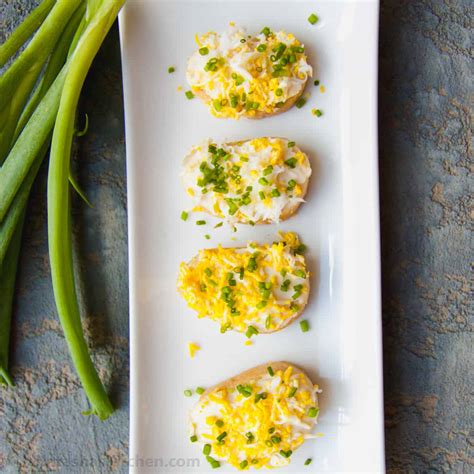 Canapés With Egg And Chives Канапки