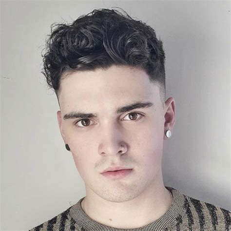 Check spelling or type a new query. 21 Messy Hairstyles For Men | Men's Hairstyles + Haircuts 2017