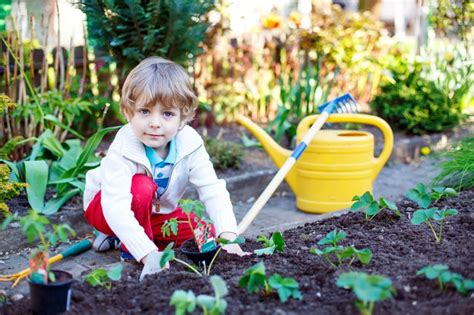4 Fun Ways To Teach Kids How To Garden