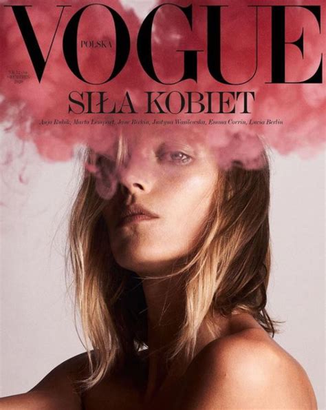 Anja Rubik na trzech mocnych okładkach Vogue Polska Sonda Kozaczek