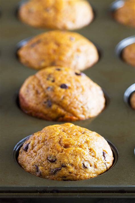 Easy One Bowl Pumpkin Muffins With Chocolate Chips Taste And Tell