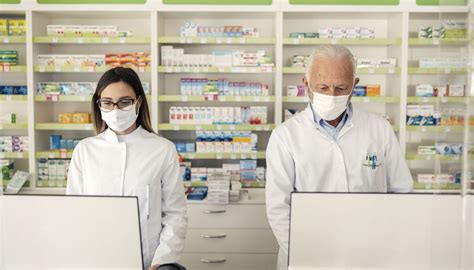 Juni, einen digitalen impfnachweis für statt den gelben impfpass der weltgesundheitsorganisation who ständig bei sich tragen zu müssen, können. Corona: Digitaler Impfnachweis ab 14. Juni in Apotheken ...