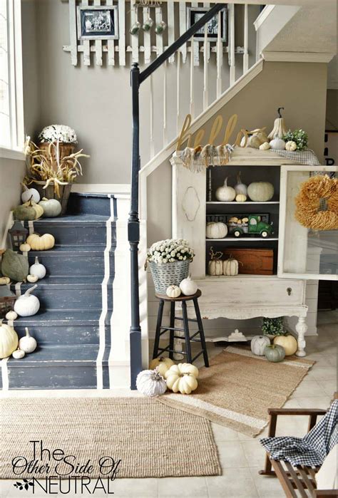 Create a free account, and then you can favorite specific photos, or add articles you like to a collection, no other software follow decorators and designers you like for a steady stream of decorating ideas. 28 Welcoming fall-inspired entryway decorating ideas