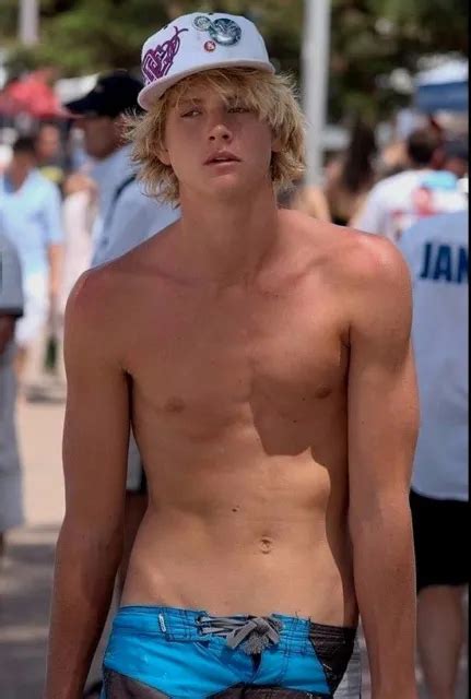 Shirtless Male Blond Shaggy Haired College Dude Beach Beefcake Photo X C Picclick Uk