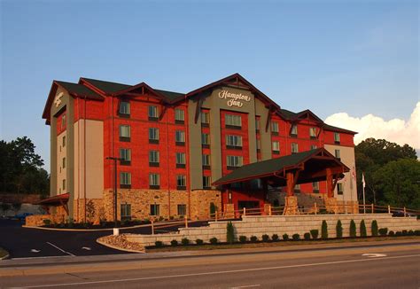 Store hours, driving directions, phone numbers, location finder and more. Hampton Inn Pigeon Forge - Trotter & Associates Architects ...