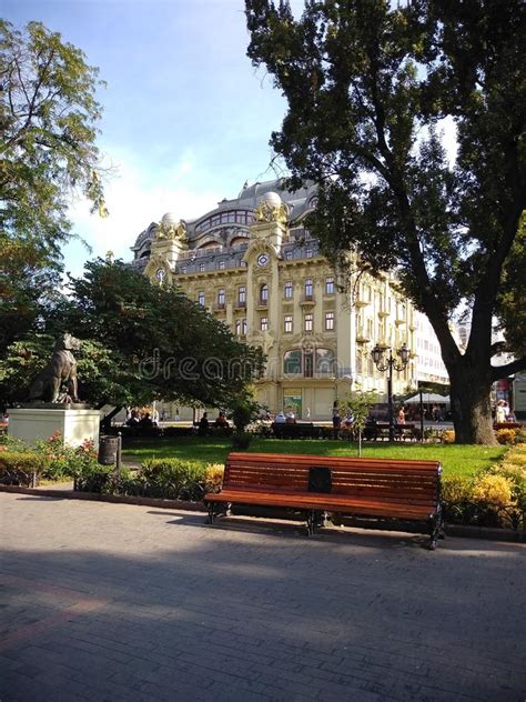 Architektur Der Ära Des Klassizismus In Odessa Stockfoto ...