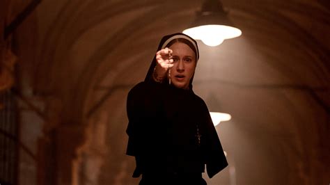 The Nun Early Buzz Scarier More Fun And A Major Improvement On The