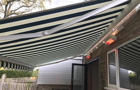 Electric Awning With Heaters And Light Track Southampton Awningsouth