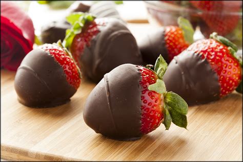 Gourmet Chocolate Covered Strawberries For Valentines Day Serving