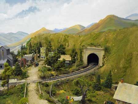 Model Railroad Mountain Scenery Techniques Tyco Ho Scale Train Engines