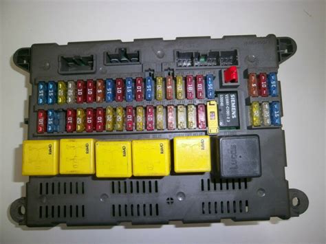 Ideal if you plan to leave your. LAND ROVER FREELANDER V6 TD4 COMPLETE INTERIOR FUSE BOX ...