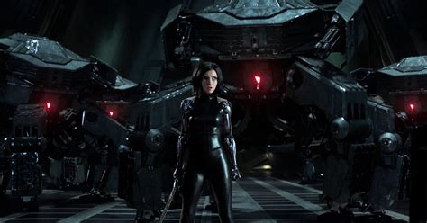 ‘alita Battle Angel Review Do Female Cyborgs Dream Of