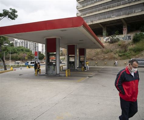 La Segunda Mayor Refinería De Venezuela Suspendió La Producción De Gasolina