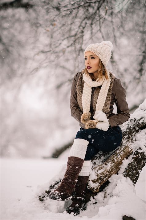 Capturing Gorgeous Portraits In The Snow With The Sony A Winter Portraits Photography Snow