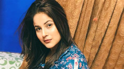 Ab paltega scene, kyunki bigg boss dega 2020 ko jawaab. Shehnaaz Gill in Bigg Boss 13: Career, Love Story, Controversies - Check Profile of BB13 ...