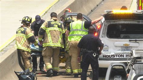 Houston Isd Police Officer Recovering After Crash Near Downtown