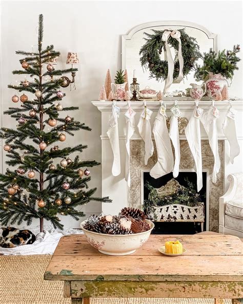 27 Beautiful Country Christmas Decorating Ideas To Inspire Your