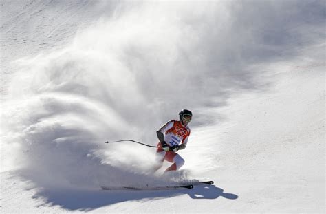 Download Skiing Sports 4k Ultra Hd Wallpaper