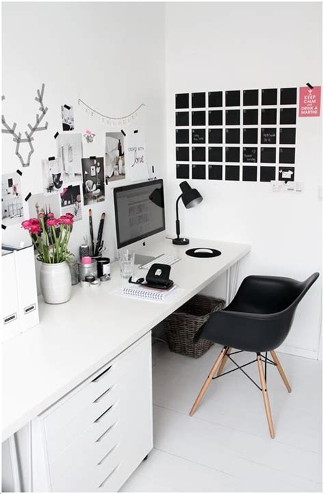 10 Chic And Beauteous Home Office Desk Ideas