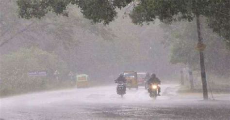 Hi/low, realfeel®, precip, radar, & everything you need to be ready for the day, commute, and weekend! Weather in Andhra Pradesh and Telangana: Rain in ...