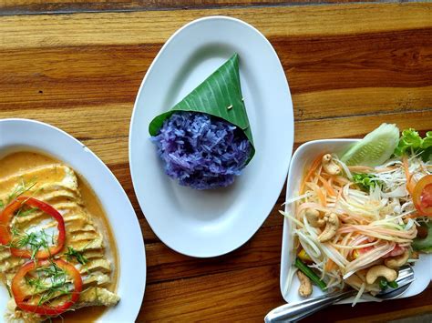 vegan thai food a guide to dining out and cooking at home