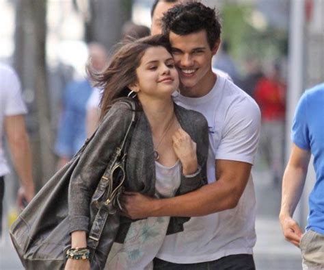 Adorable Selena And Taylor Taylor Lautner Cute Celebrity Couples