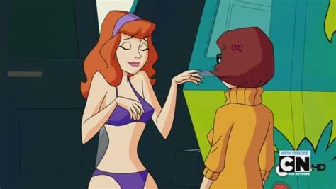 Scooby Doo Mystery Incorporated Daphne Blake