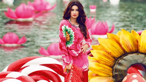 pictures of twinkle khanna