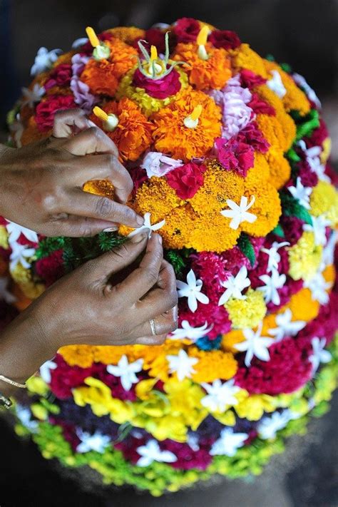 Bathukamma Flower Festival Telangana | Flower festival, Festival decorations, Festival
