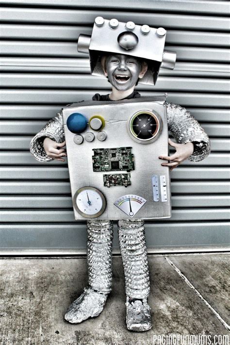 How To Make The Coolest Robot Costume Ever Costumes Boxing