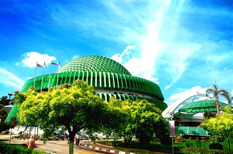 Ia menjadi tarikan kepada pelancong tempatan dan asing kerana cuacanya yang dingin. Aktiviti Menarik di Pusat Sains Negara sempena NICE'17 ...