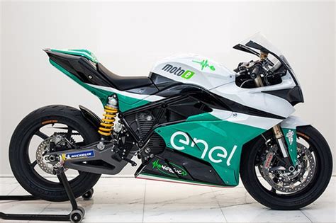 The 2019 motogp season comprises 19 grands prix, with 12 held in europe, three in asia. MotoGP lança campeonato de motos elétricas em 2019 - AUTO ...