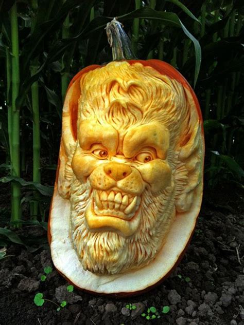 25 Incredible Pumpkin Carvings Gallery Ebaums World
