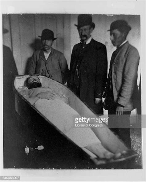 James Death Photos And Premium High Res Pictures Getty Images