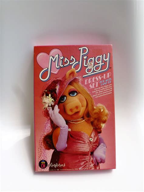 Vintage Miss Piggy Colorforms Dress Up Set Complete