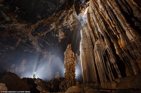 Photographer Ryan Deboodts Images Reveal The Beauty And Size Of A Cave