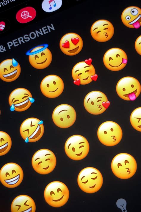 2022最熱門表情符號！歡慶 Emoji 世界表情符號日，這些關於表情符號的小知識你都知道嗎？ Vogue Taiwan