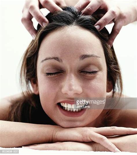 Head Massage Woman Photos And Premium High Res Pictures Getty Images