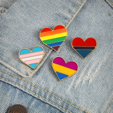Lgbt Pride Lesbian Gay Rainbow Heart Brooch Colorful Icon Enamel Pin Backpack Clothes Lapel Pins