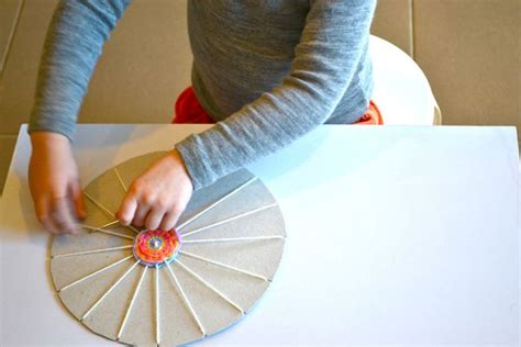 Circular Weaving Using A Cardboard Frame How We Montessori