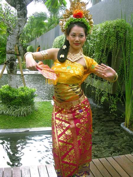 Balinese Costume Photo Tour Bali Traditional Dresses